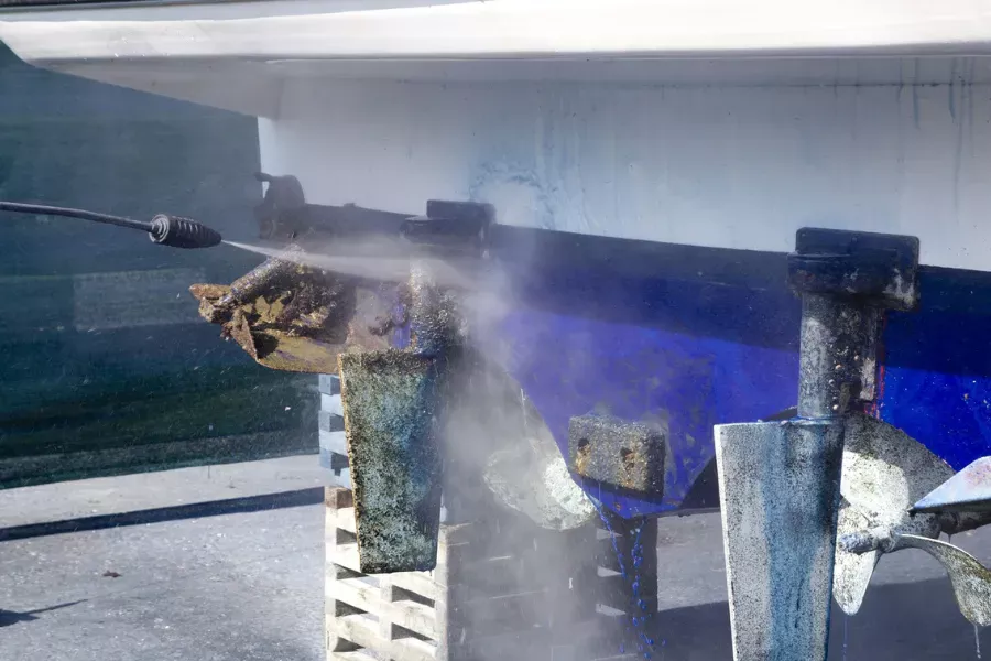 Carénage de bateau dans Mandelieu-la-Napoule