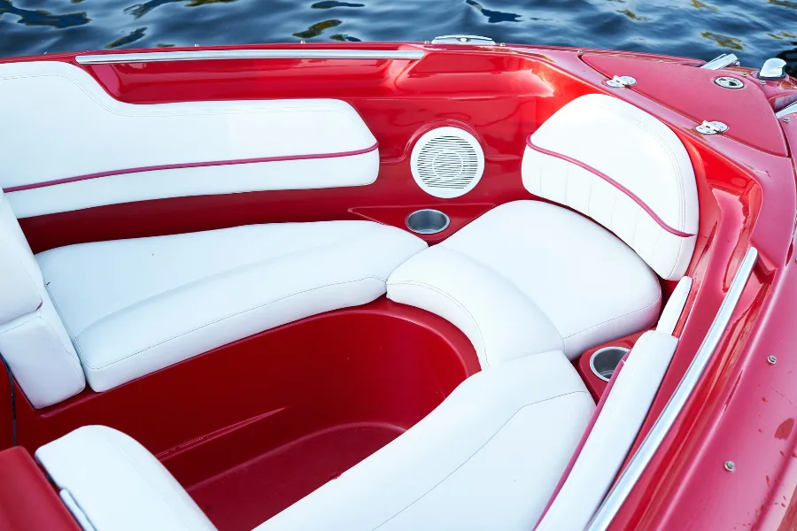 Sellerie de bateau dans la principauté de Monaco