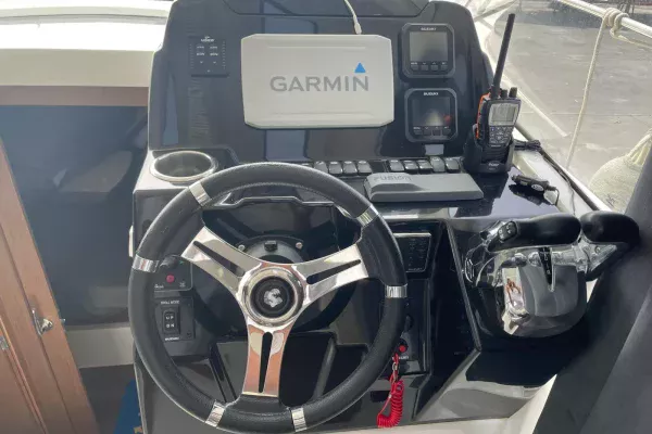 Electronic diagnostic on the central control unit of a Suziki in Golfe-Juan